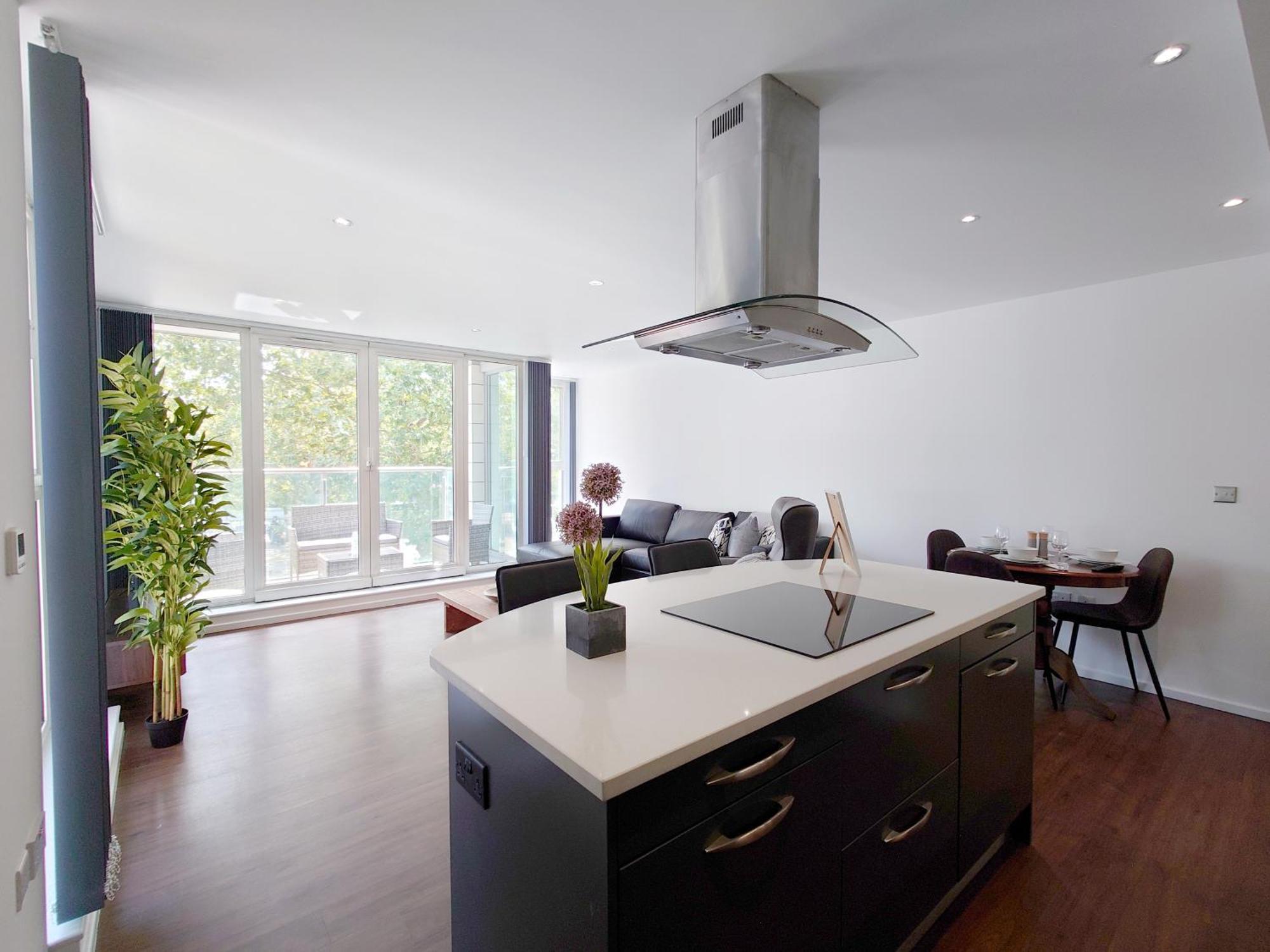 Fully Serviced Two Bed By Excel & O2 * Londra
